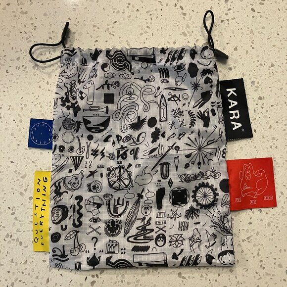 KARA Mini Crystal Mesh Armpit Bag in White (small rip in mesh) + Dust Bag - Picture 11 of 11